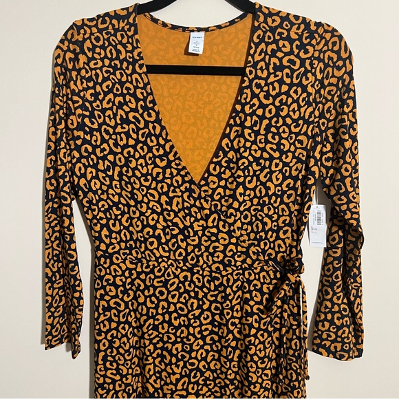 Old Navy leopard dress - Picture 3 of 7